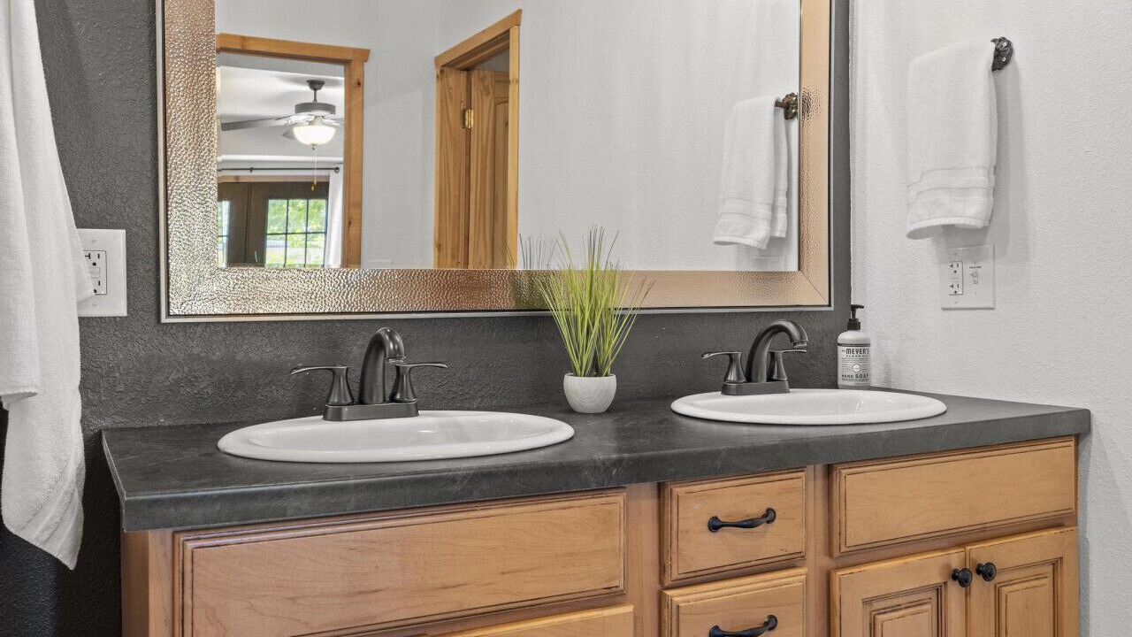Photo of Bathroom in Theodosia