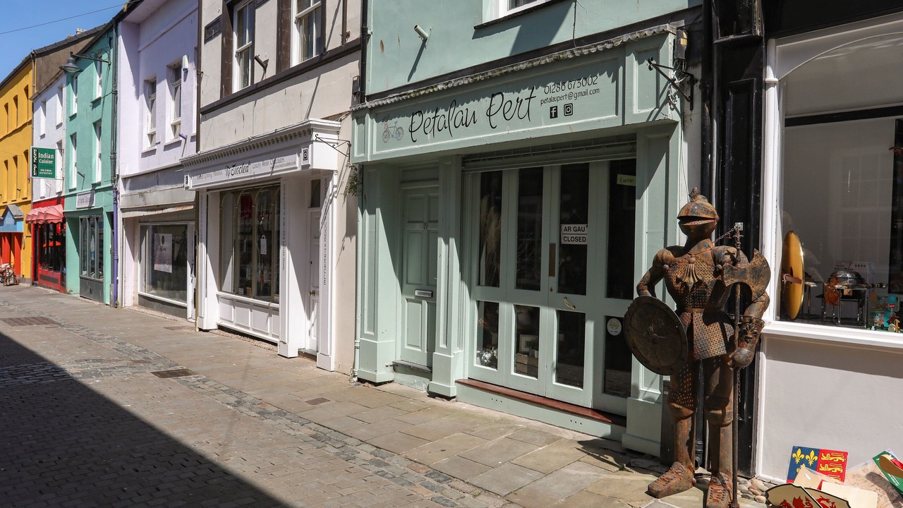 Photo of Outdoor in Bont Newydd