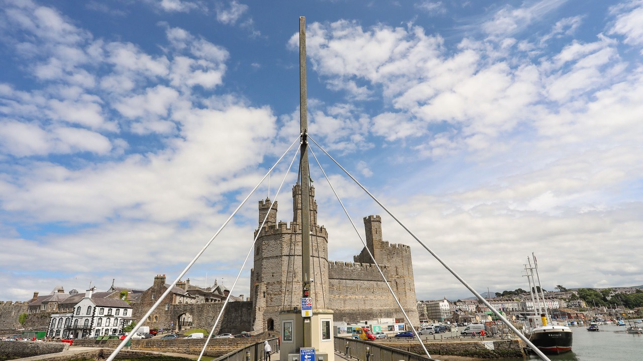 Photo of Others in Bont Newydd