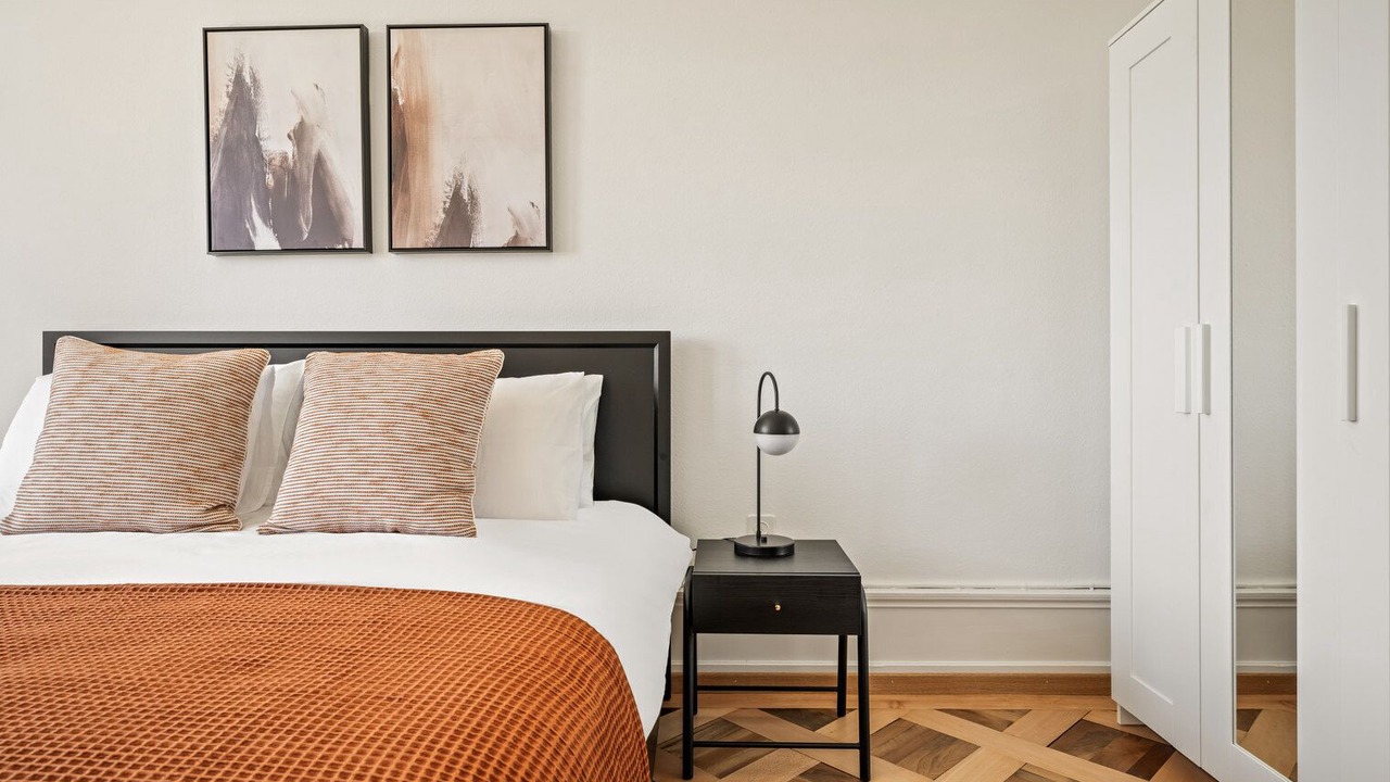 Photo of Bedroom in Hirslanden
