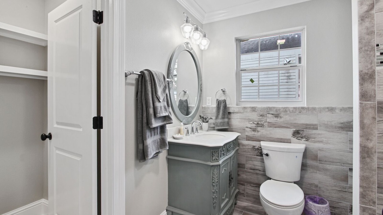 Photo of Bathroom in Mid-City