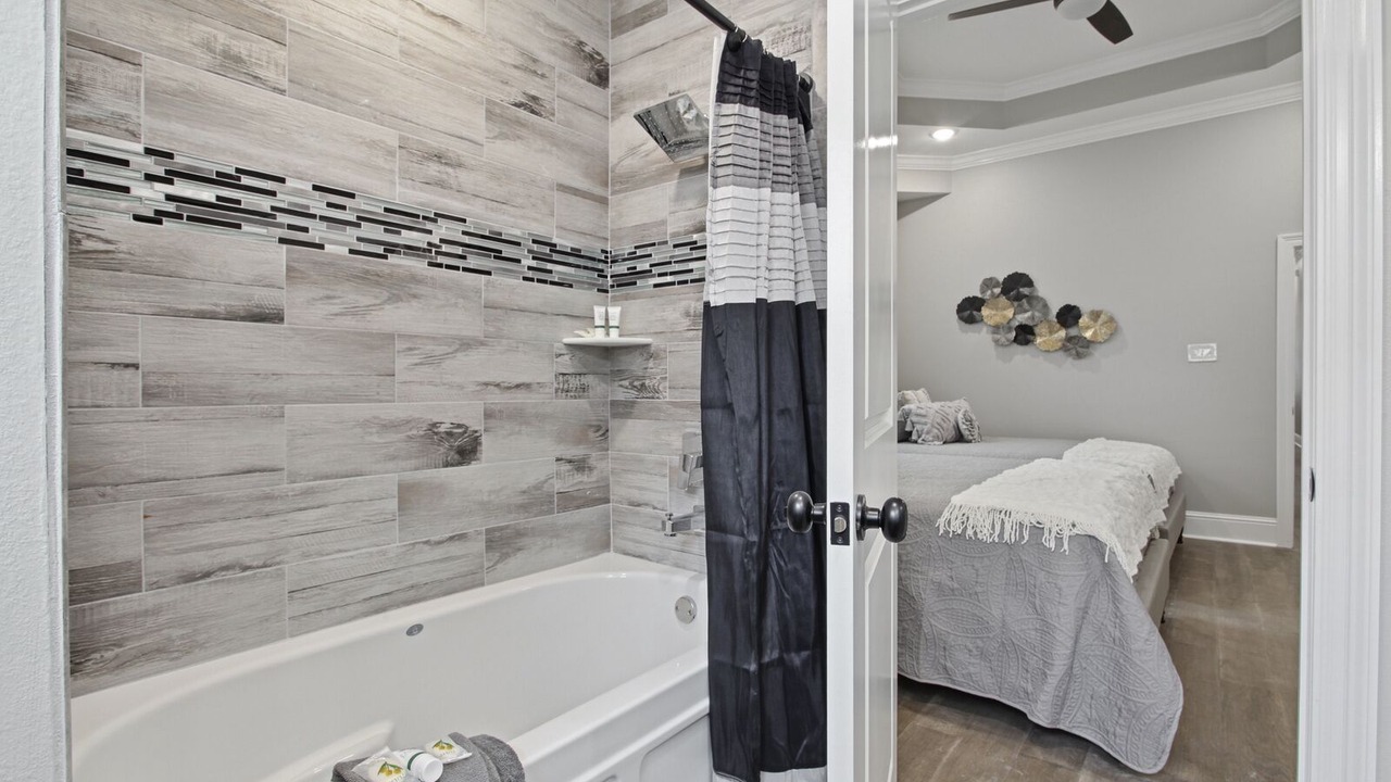 Photo of Bathroom in Mid-City