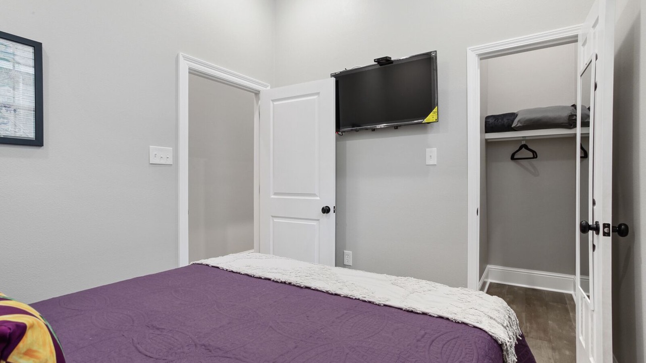 Photo of Bedroom in Mid-City