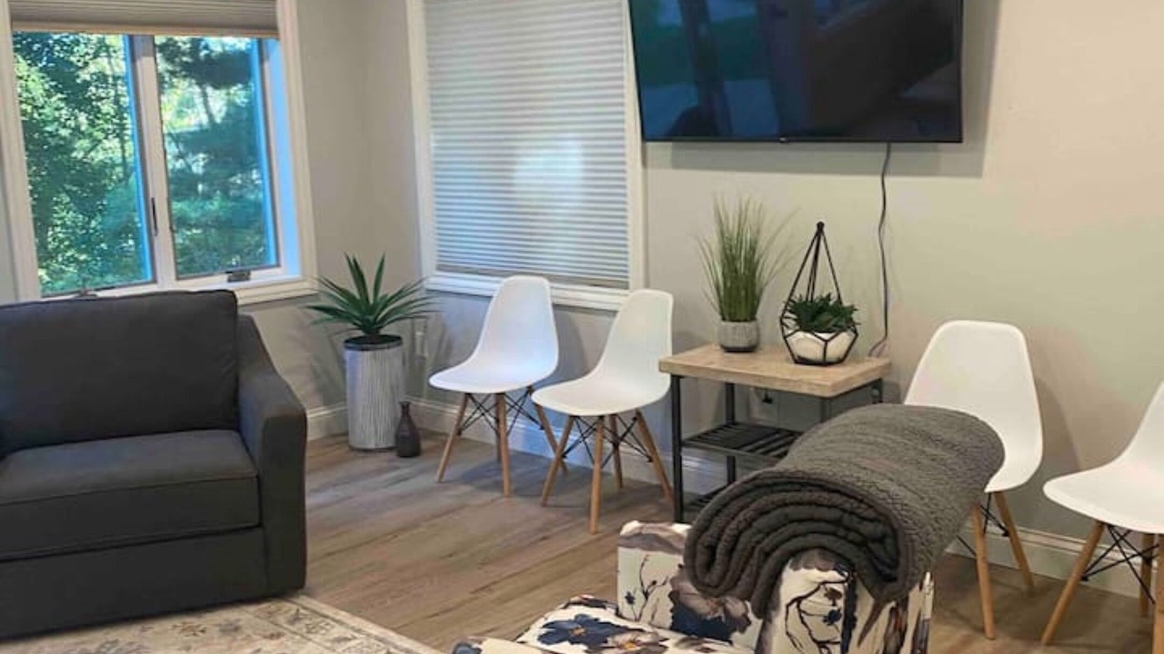 Photo of Livingroom in Decorah