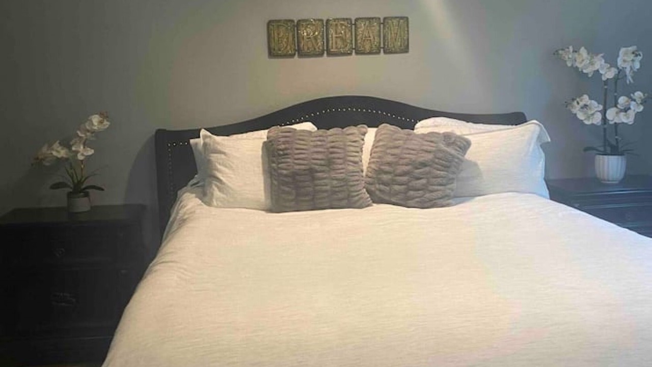 Photo of Bedroom in Decorah