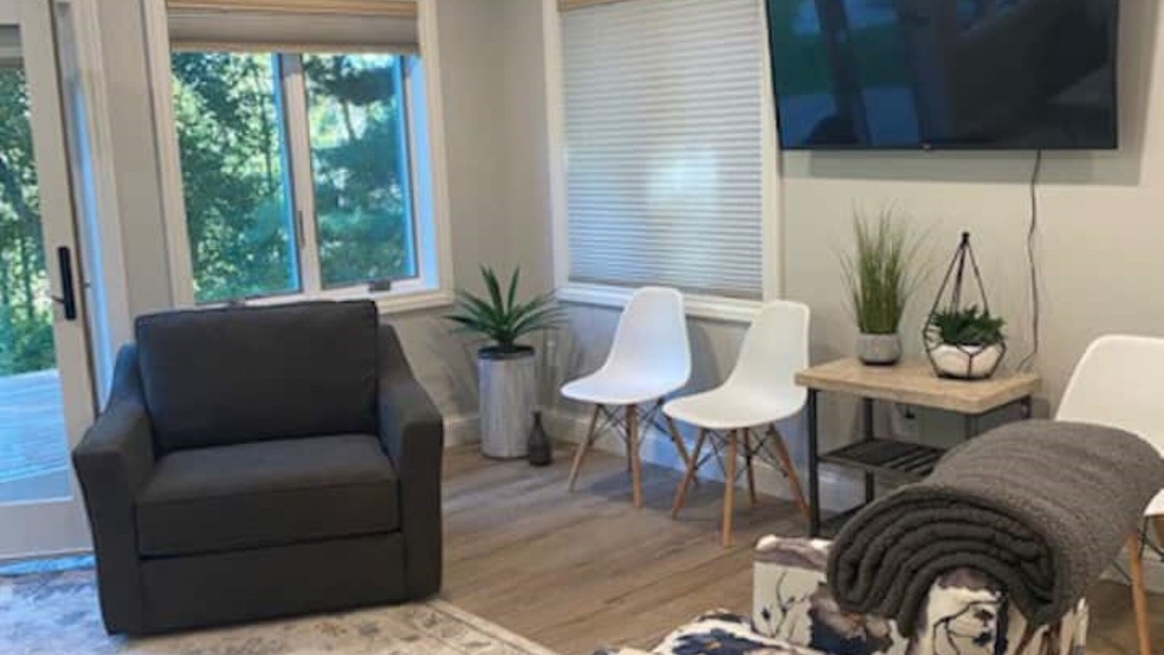 Photo of Livingroom in Decorah