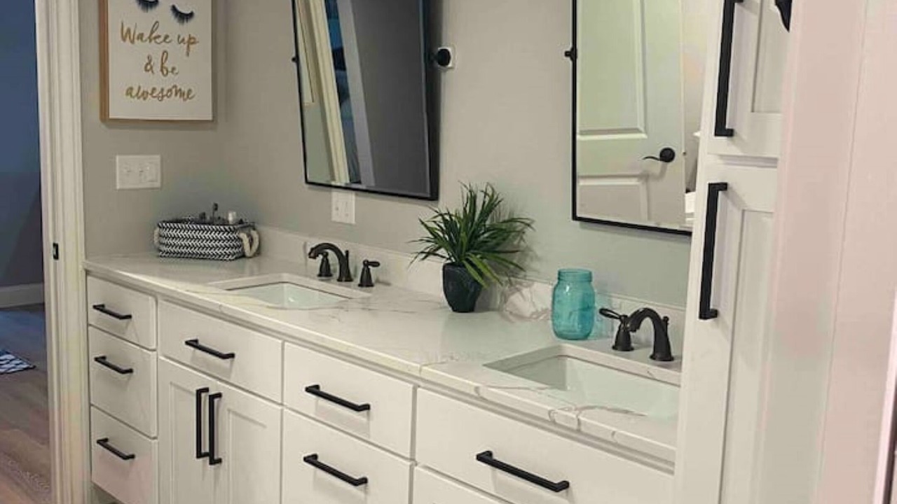 Photo of Bathroom in Decorah