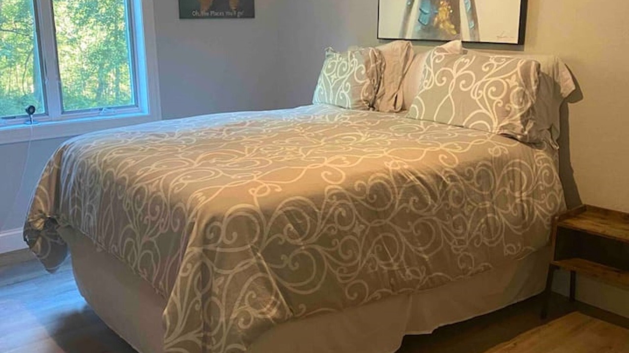 Photo of Bedroom in Decorah