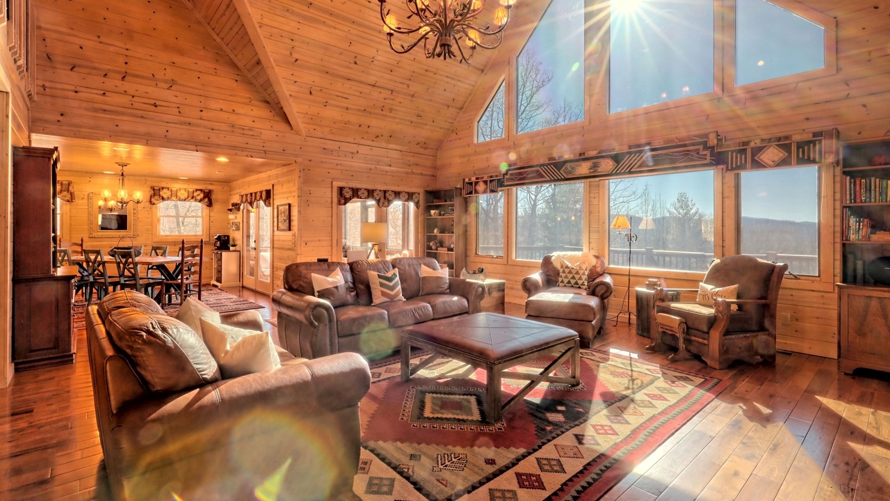 Photo of Livingroom in Blairsville
