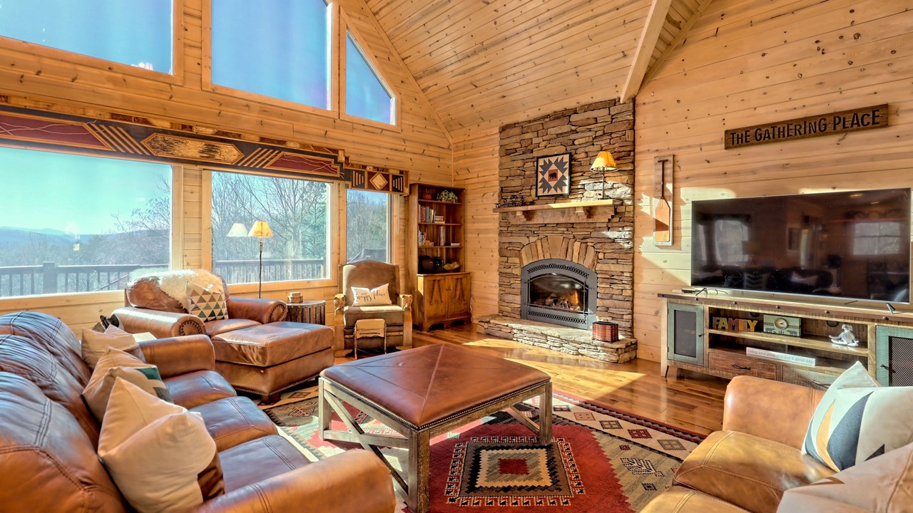 Photo of Livingroom in Blairsville