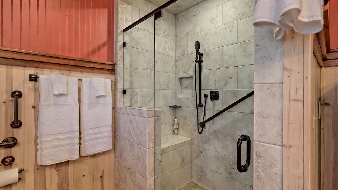 Photo of Bathroom in Blairsville