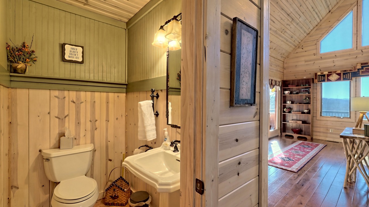 Photo of Bathroom in Blairsville