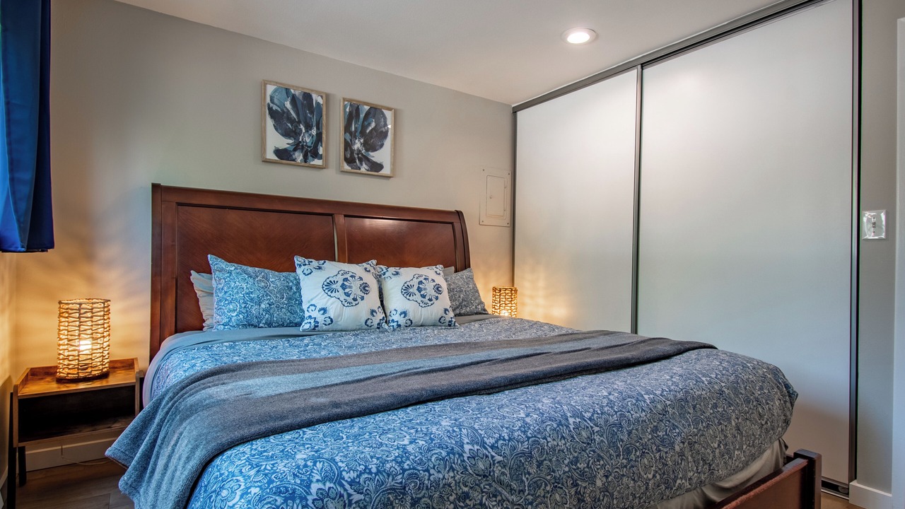 Photo of Bedroom in Queen Anne