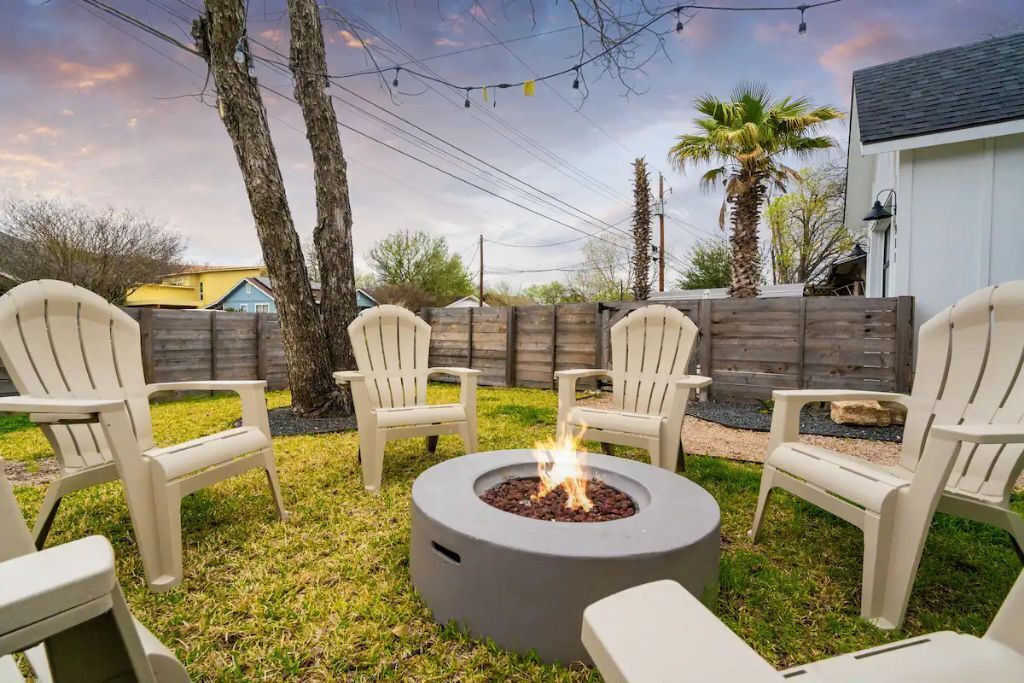 Photo of Outdoor in Govalle