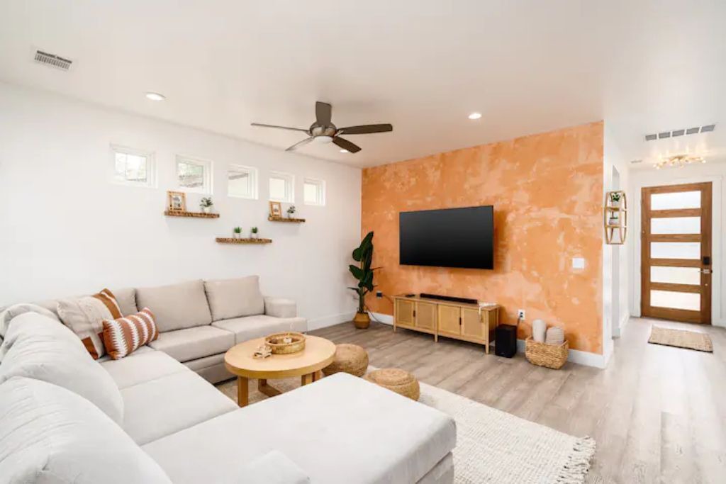 Photo of Livingroom in Govalle