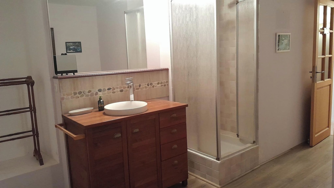 Photo of Bathroom in Pellevoisin
