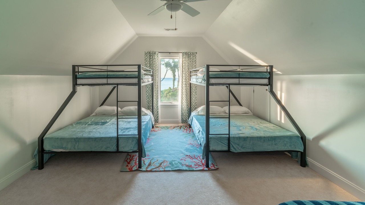 Photo of Bedroom in Davis Wharf