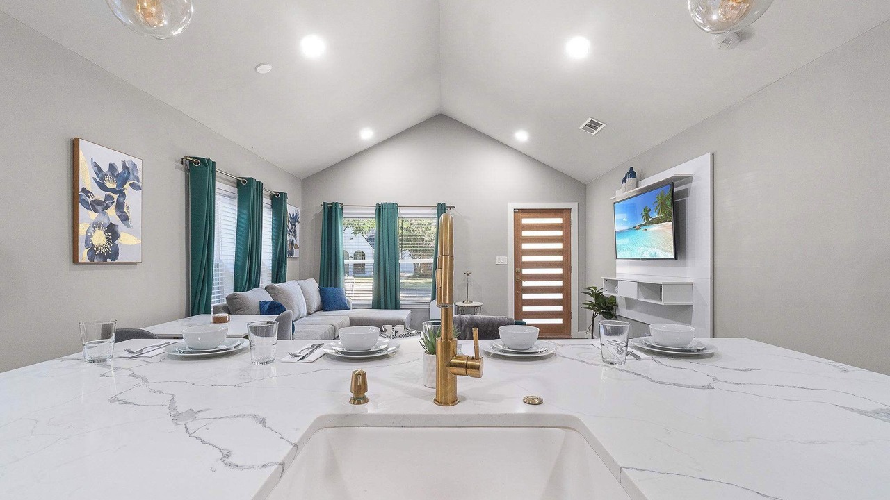 Photo of Bedroom in Oak Cliff