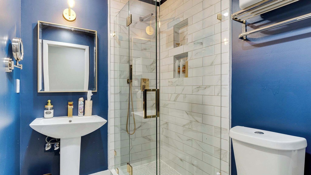 Photo of Bathroom in Oak Cliff