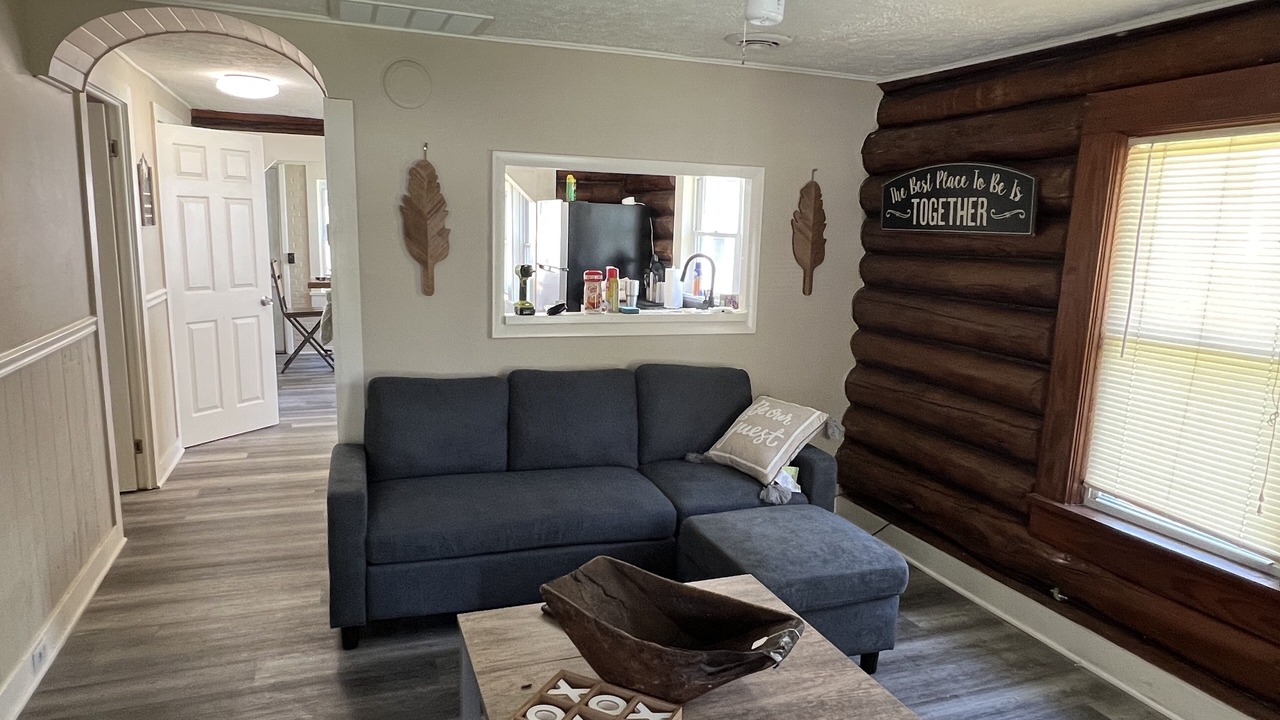 Photo of Livingroom in Norwalk