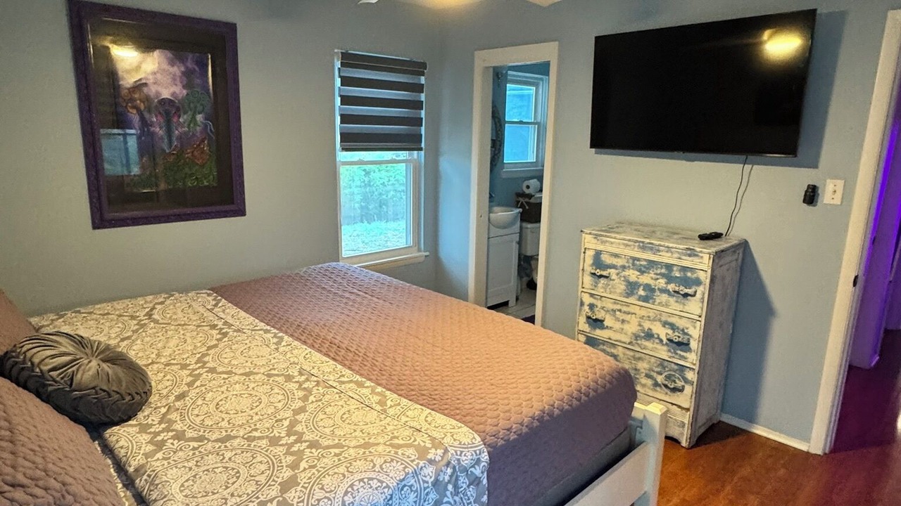 Photo of Bathroom in South Manchaca