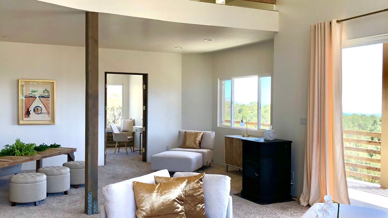 Photo of Livingroom in Placitas