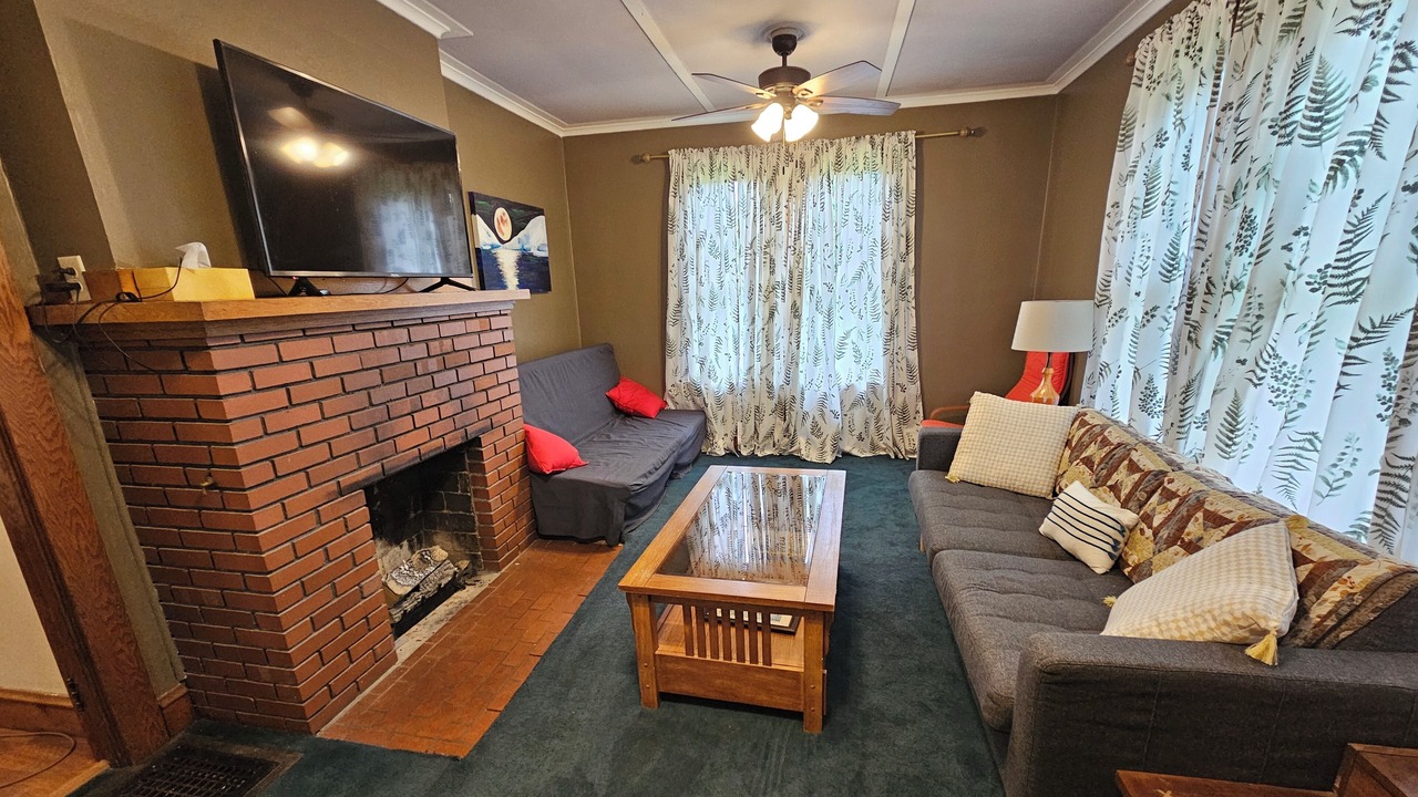 Photo of Livingroom in Elmira