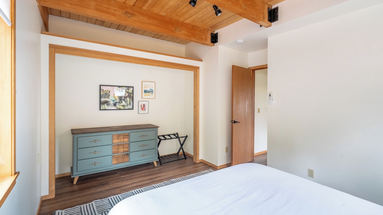 Photo of Bedroom in Oak Harbor