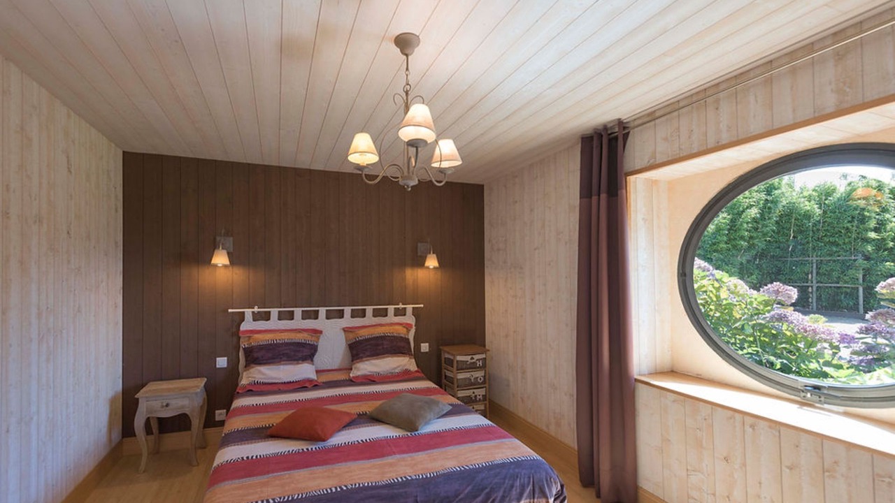 Photo of Bedroom in Plouzevede