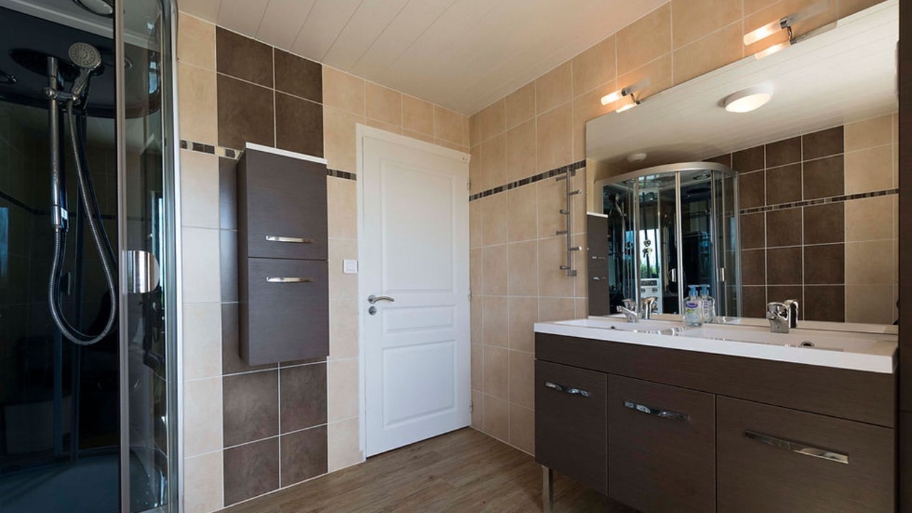 Photo of Bathroom in Plouzevede