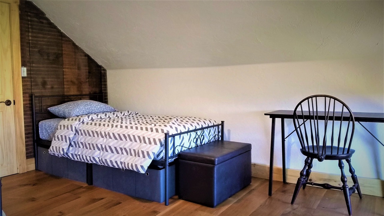 Photo of Bedroom in Seneca