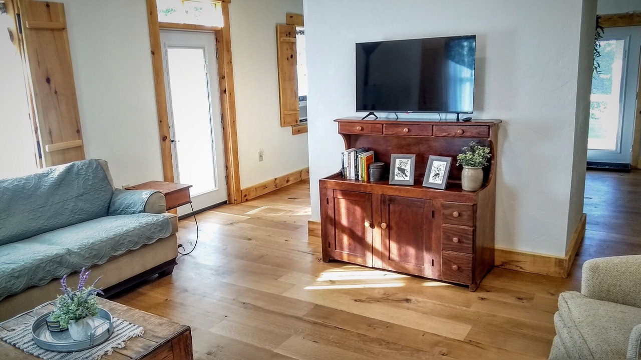 Photo of Livingroom in Seneca