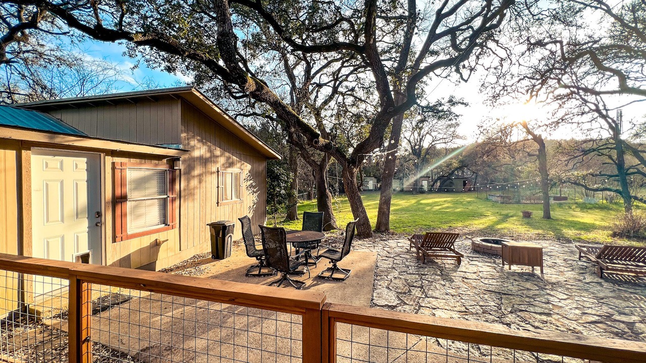 Photo of Patio Balcony in West Oak Hill