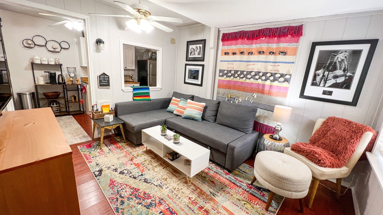 Photo of Livingroom in West Oak Hill
