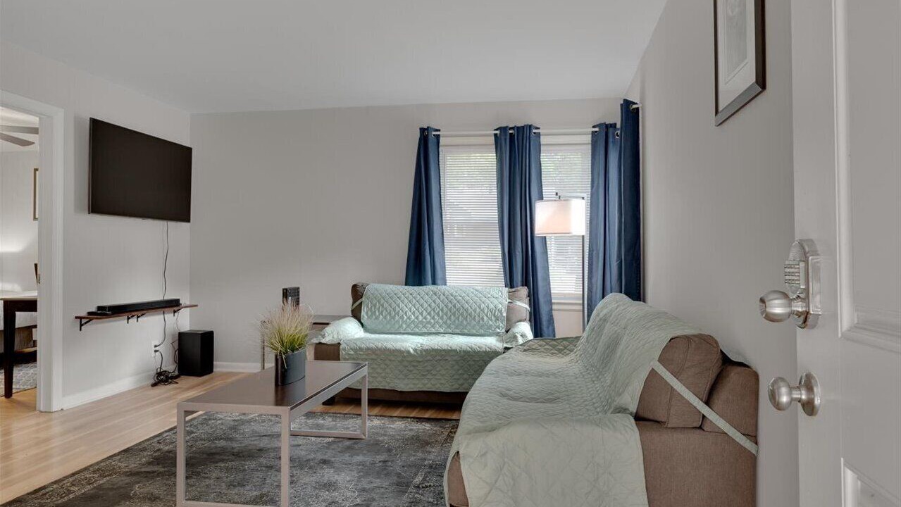 Photo of Livingroom in Durham
