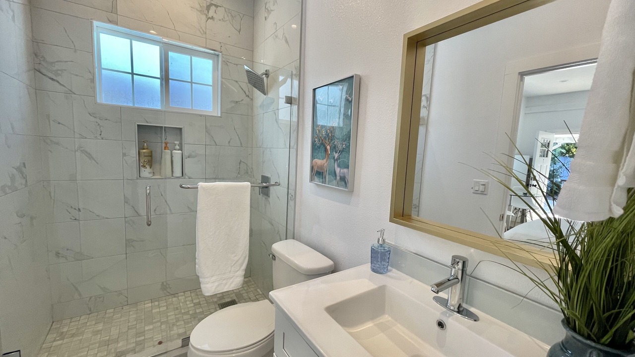 Photo of Bathroom in East Palo Alto