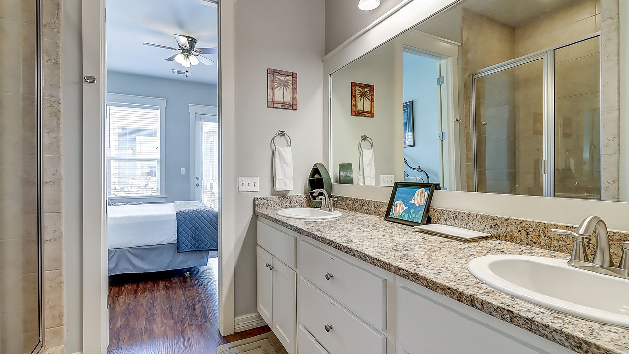 Photo of Bathroom in Sailhouse