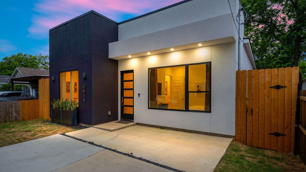 Photo of Outdoor in West Dallas