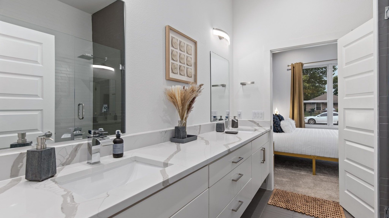 Photo of Bathroom in West Dallas
