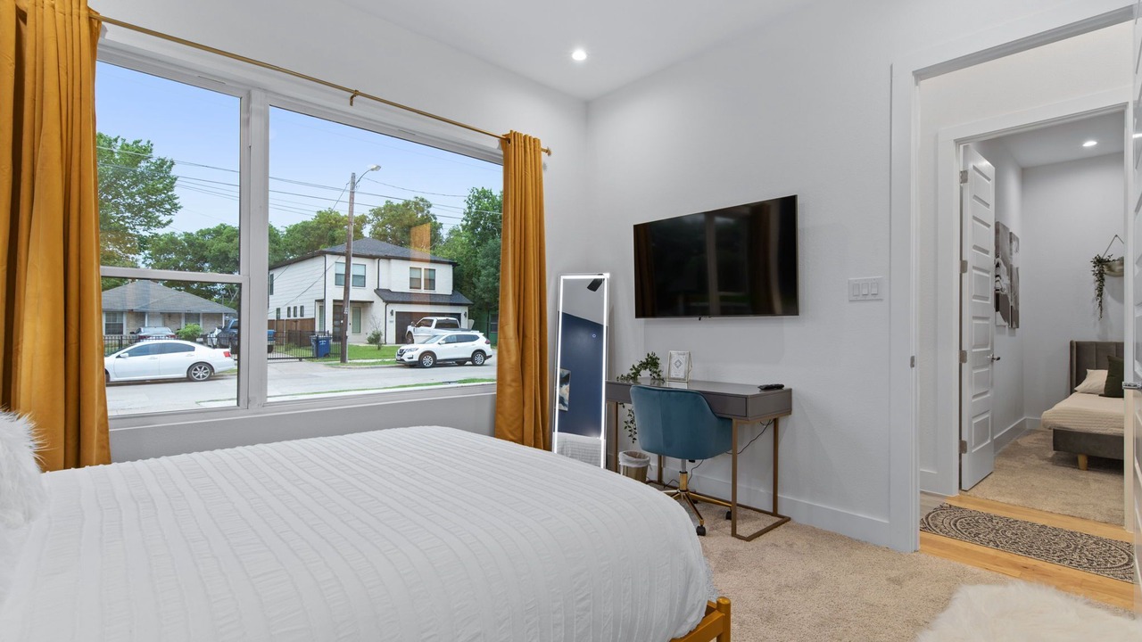 Photo of Bedroom in West Dallas