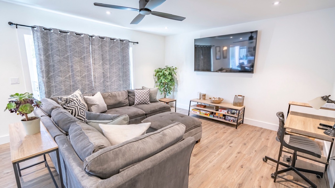 Photo of Livingroom in Napa