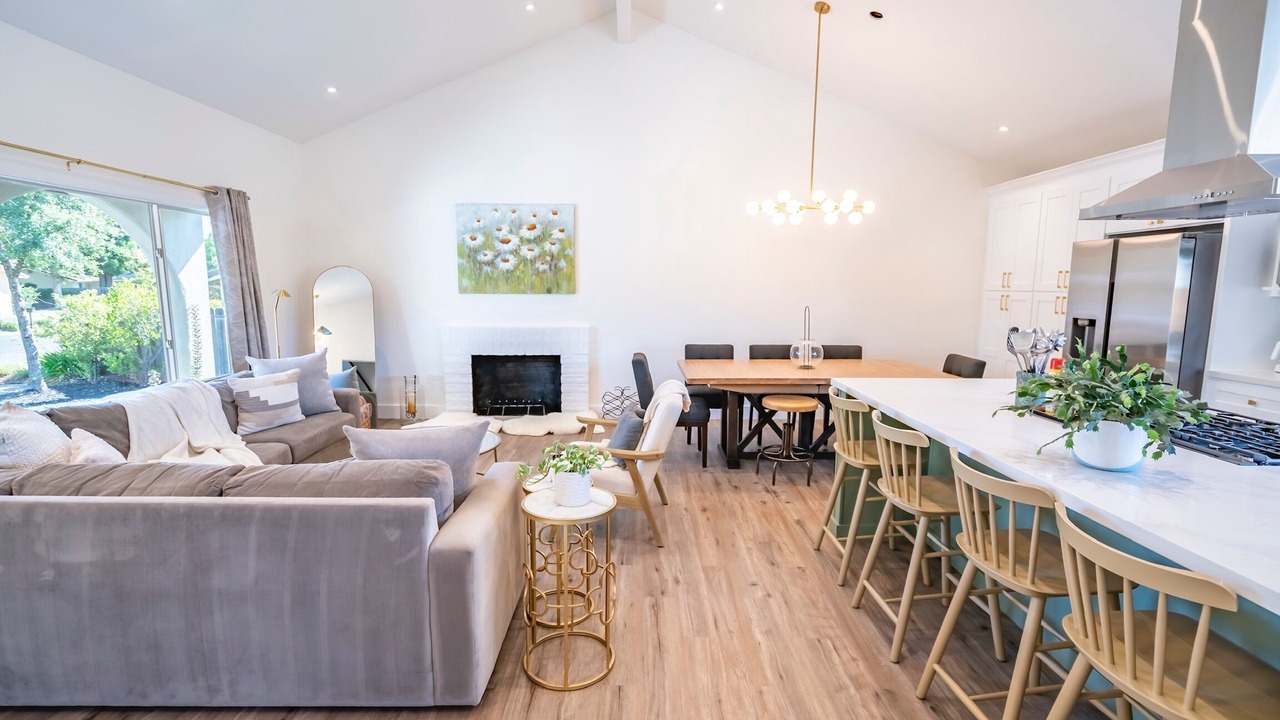 Photo of Livingroom in Napa