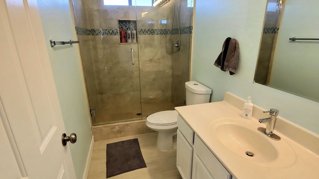Photo of Bathroom in Cottonflower