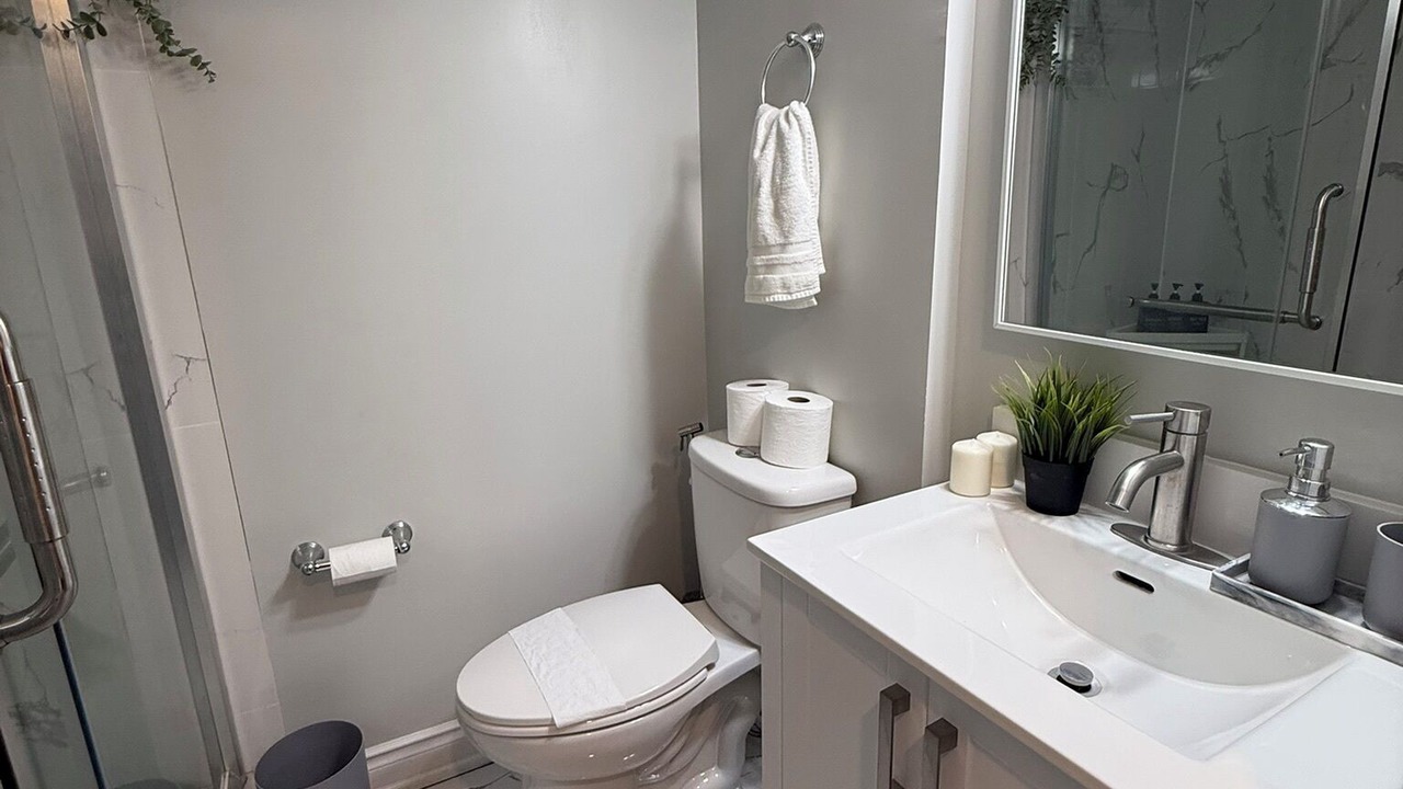 Photo of Bathroom in Bickford Park