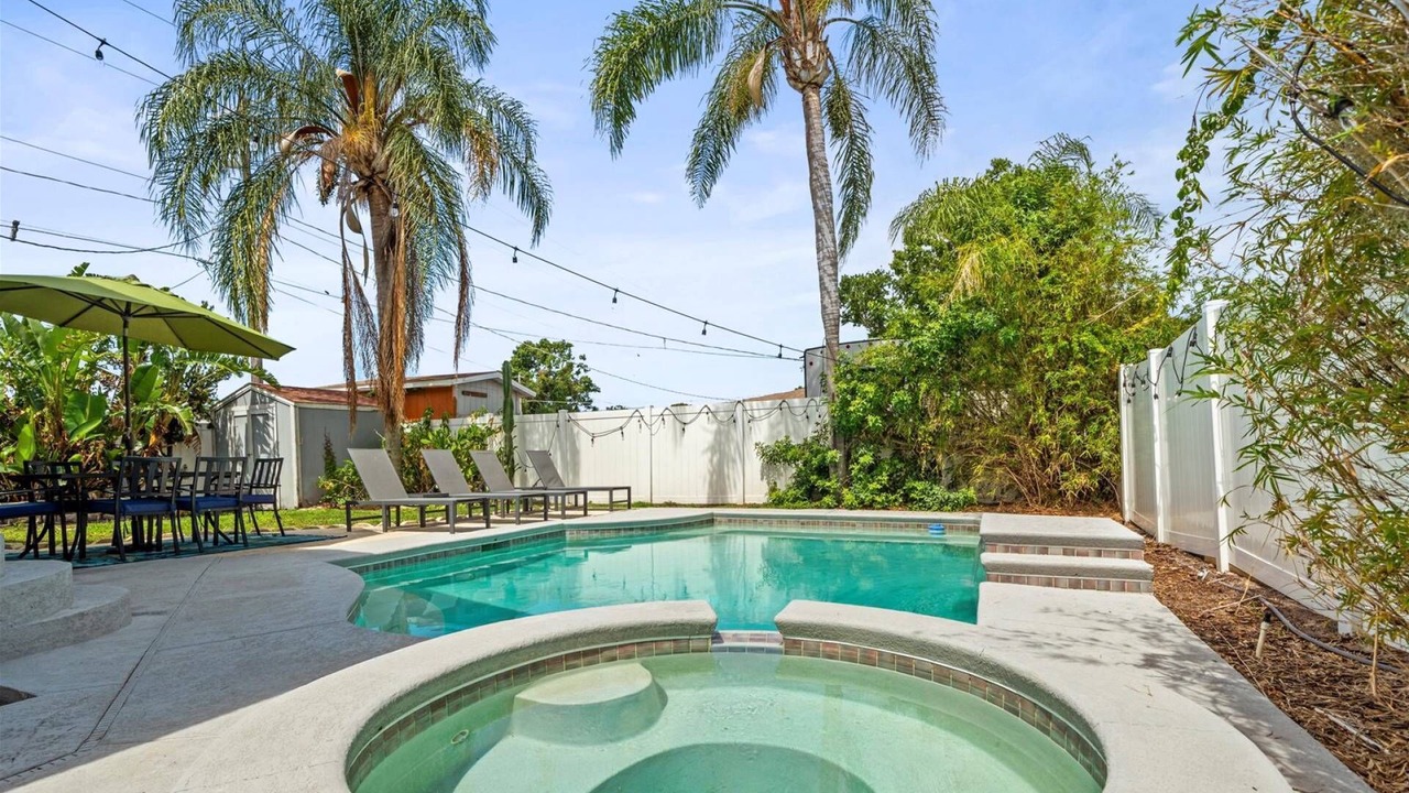 Photo of Outdoor in Pinecrest West Park
