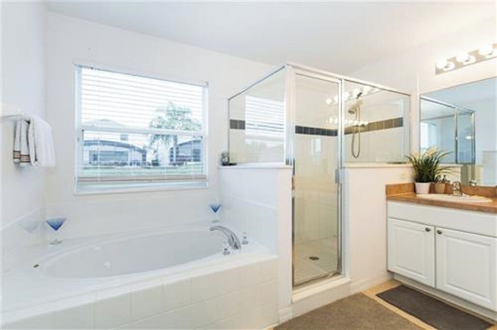 Photo of Bathroom in Highgate Park