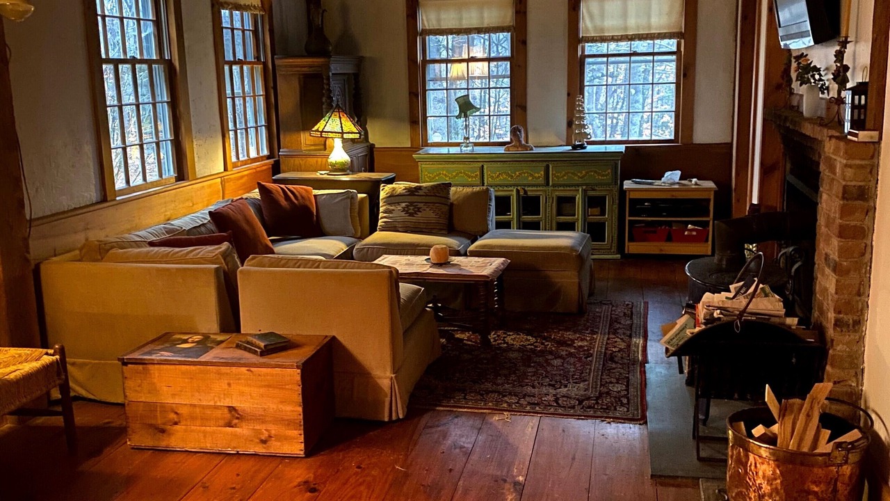 Photo of Livingroom in Williamsville