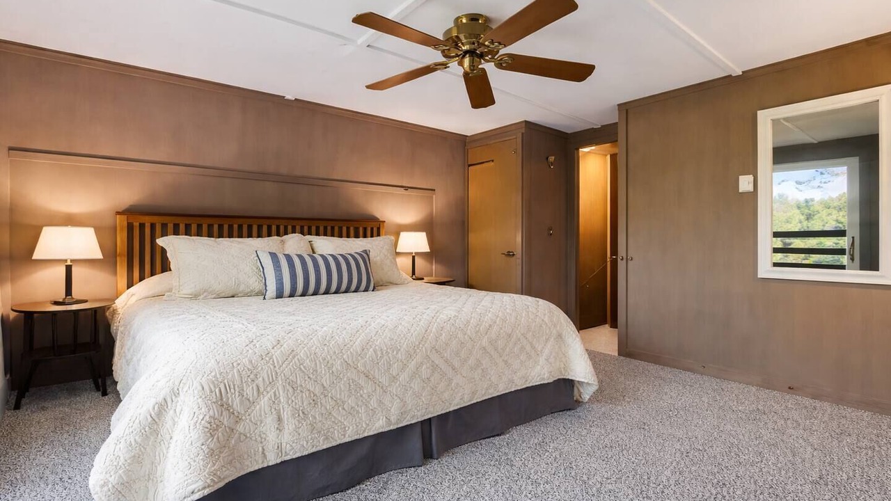 Photo of Bedroom in Becket