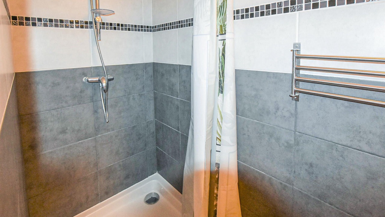 Photo of Bathroom in Nyons