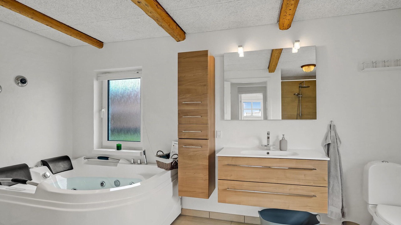 Photo of Bathroom in Agger